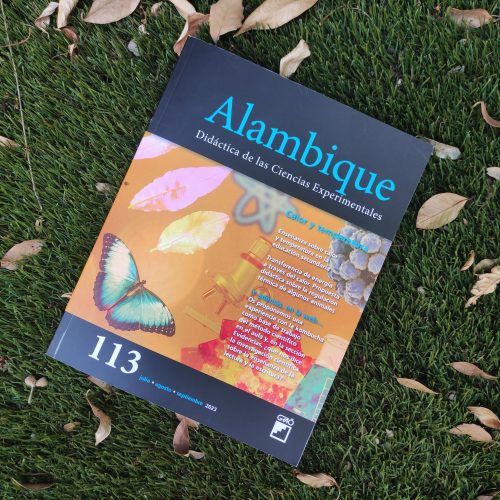Edició 113 de la revista «Alabrique: didáctica de las ciencias experimentales», on apareix l’article sobre RitmeNatura que ha publicat el professorat d’Esparreguera. Font: Escola Cooperativa ElPuig Edició 113 de la revista "Alabrique: didáctica de las ciencias experimentales", on apareix l'article sobre RitmeNatura que ha publicat el professorat d'Esparreguera. Font: Escola Cooperativa ElPuig